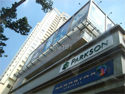 Cần cho thuê nhanh căn hộ cao cấp Hùng Vương Plaza P12. Q5