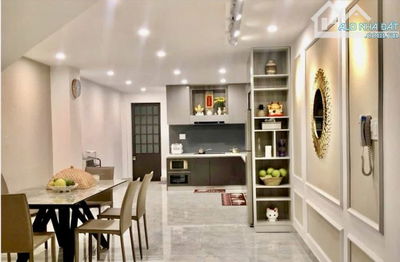 SẬP SÀN, GIÁ ĐẦU TƯ! MẶT PHỐ HẢI CHÂU – NHÀ ĐẸP 4 TẦNG, FULL NỘI THẤT, Ở NGAY – XÍU 8 TỶ