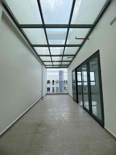 Bán gấp căn sky Villa sân vườn, 128m2, nhà mới 100%, chỉ 3.45 tỷ