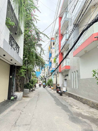 Bán Nhà ,Đường Lạc Long Quân, P 9 Tân Bình Ngang 4,3 , 60M2, giá 5.XTỶ