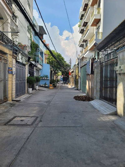 🎯NHÀ 2 TẦNG - NGUYỄN QUÝ YÊM -52m2 - HẺM 4M - CHỈ 3,48 TỶ - SHR