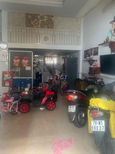 nhà nguyễn thế truyện 8x12m 1 lửng 3 phòng
