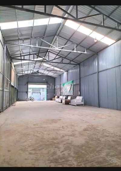 XƯỞNG 250m2 --- Gần KCN Vĩnh Lộc.