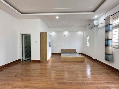 Chính chủ cho thuê căn hộ siêu rộng ở 4 người giá rẻ đầy đủ nội thất