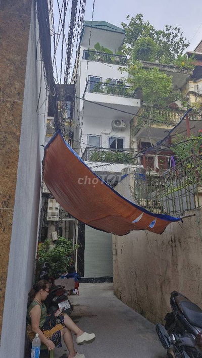 Nhà đẹp Thịnh Quang, mặt ngõ thông, 10m ra ô tô đỗ, ngõ rộng