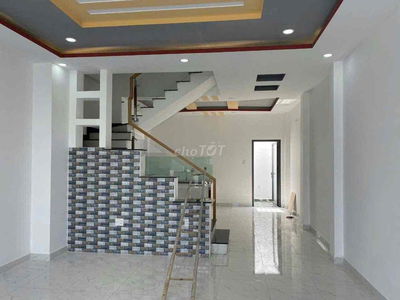 Nhà C4 , khu sài gòn village . Đường 12m .