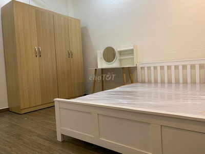 phòng tt q1 30m2 thoáng mát ,ban công rộng