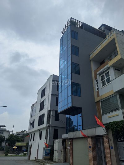 Cho Thuê Tòa Nhà Văn phòng- 7 Tầng Thang Máy- Full Nội Thất- MỚI TINH
