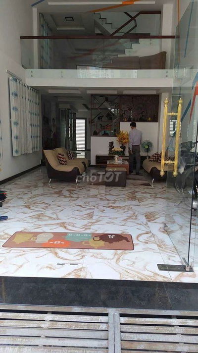 Cho thuê nhà 5x20. 4 tấm 5pn 6wc