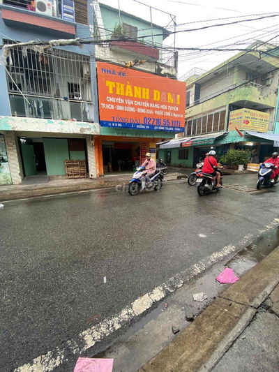 Cho thuê vỉa hè bán đồ sáng trưa tối,Nguyễn Xí,Bình Thạnh (1,5 tr/th)