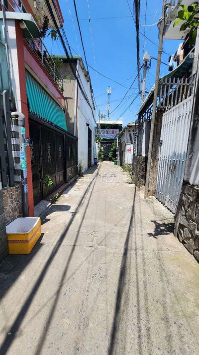 Cho thuê nhà ngay ĐH Ngân Hàng Hoàng Diệu 2. 6tr tháng cho SV ở