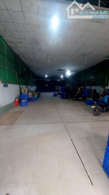 Cho thuê kho chứa hàng 350m2 giá 15tr ở TP Thuận An Bình Dương