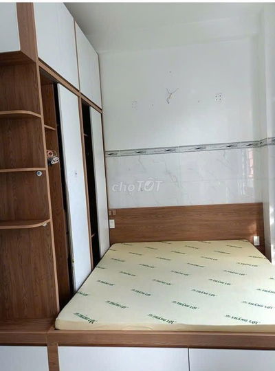 Cho thuê nhà 6pn Full nội thất ngay chợ Bà Chiểu 5x10m,3 lầu giá 20 tr