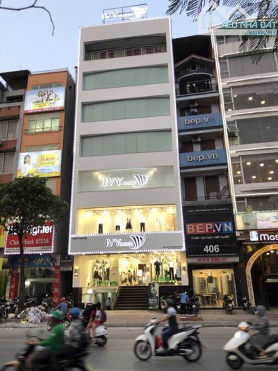 Cho thuê MBKD mặt phố Nguyễn Khang DTSD 500m2,MT 10m,Giá thuê:100tr/tháng