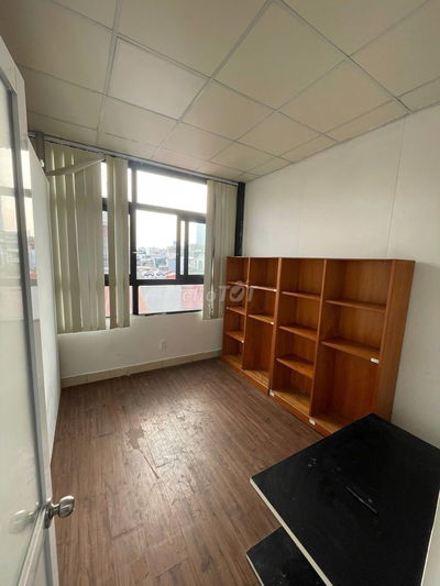 Cho thuê VP view đẹp 70m2 6tr trần duy hưng, cầu giấy