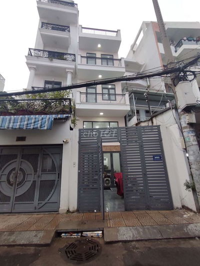 Mặt bằng MT Nguyễn Đình Chiểu cách Phan Xích Long 100m ,KV sầm uất