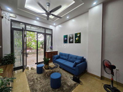 TRUNG TÂM PHỐ XỐM - TIỆN ÍCH NGẬP TRÀN - NGÕ XE MÁY - FULL NỘI THẤT