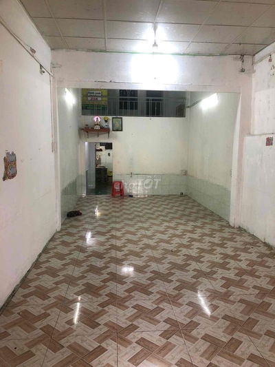 cho thuê nhà C4 mặt tiền đường 79 trục kinh doanh sầm uất. giá 17tr/th