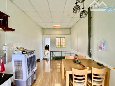 NHỈNH 4 TỎI - 43M2 (3X14) - HẺM XE HƠI - 2 TẦNG - 2PN,2WC - TRUNG TÂM TÂN PHÚ - PHÚ THỌ HÒ