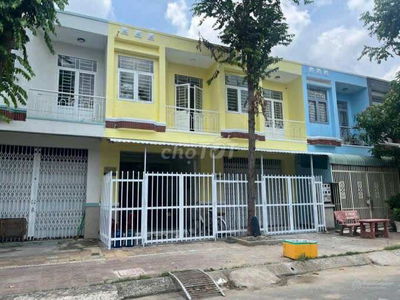 Cho thuê nhà 1 lầu khu 586 tiện văn phòng 6 triệu
