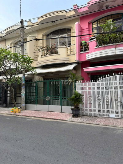 Bán nhà 4x16m 1 lầu 2 PN 2 Toilet