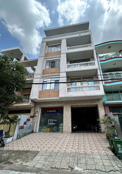 Bán Tòa CHDV Đường số 24 – Q. 6 – DTSD 1296m2  - Dòng tiền 100-200tr