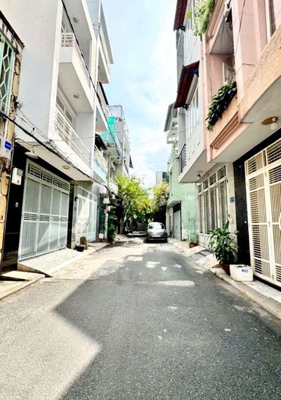 Nhà hẻm xe hơi thông, gần ĐH Văn Lang, Phường 11, Bình Thạnh