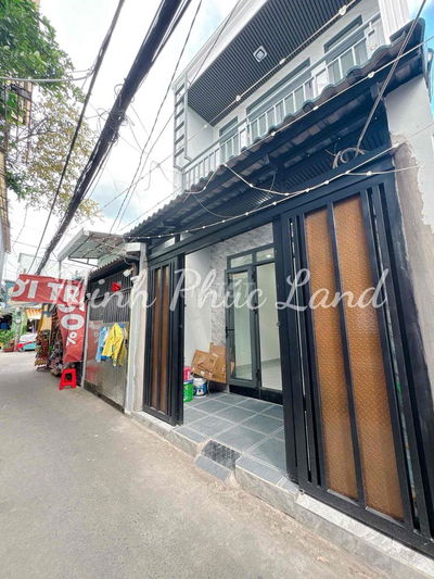 Bán nhà 2 tầng - Gần Phú Mỹ Hưng - 35m2 - 2PN - Sổ hồng -  Nhỉnh 4 tỷ