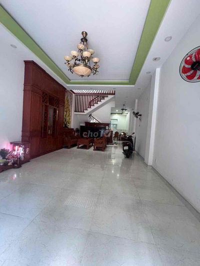 Cho thuê nhà Cityland P7 dt 5x18 kc 4 tầng mới đẹp