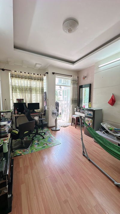 Bán nhà mặt tiền kinh doanh, ngay Nhà Ga T3, gần ETOWN, 86m2.