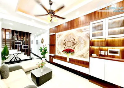 NHỈNH 4 TỶ – NHÀ ĐẸP MỚI, FULL NỘI THẤT – GẦN CẦU RỒNG 🔥