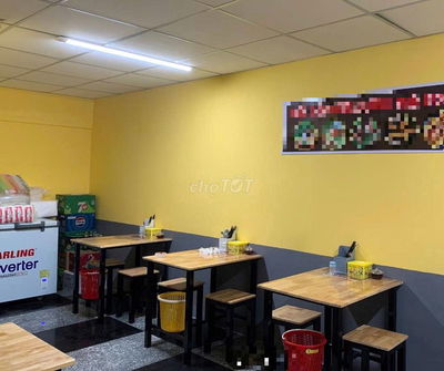 Mặt Tiền Ung Văn Khiêm 100m2 Có Gác Ngủ Nằm Ở 31/..Ngay Đại Học Hutech