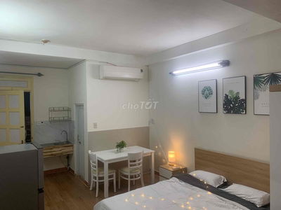 PHÒNG SIÊU ĐẸP ĐẦY ĐỦ TIỆN NGHI Q3