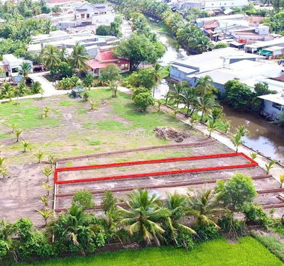 Bán đất vườn thổ cư view kênh mát mẻ 221m2 5x45 giá 950 triệu, sổ hồng