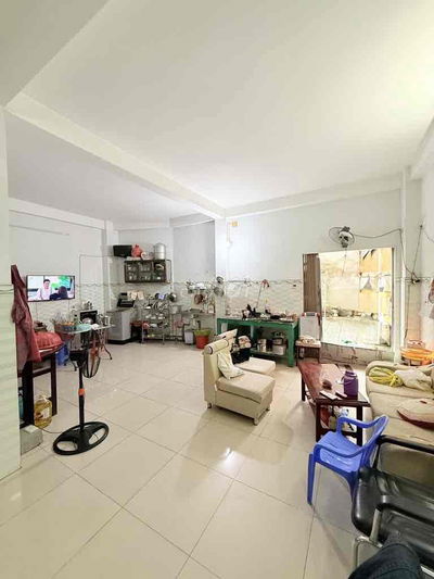 B.ÁN NH.À Nguyễn Thị Nhỏ q.11 7.5 x 16.5  Trệt 2 lầu sân thượng Nhỉnh