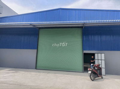 Cho thuê nhà xưởng 1200m2 tại đường lê thị riêng