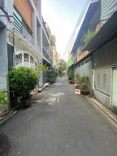 BÁN NHÀ LÊ VĂN SỸ DIỆN TÍCH KHỦNG (6 x 14m) - HH 1%