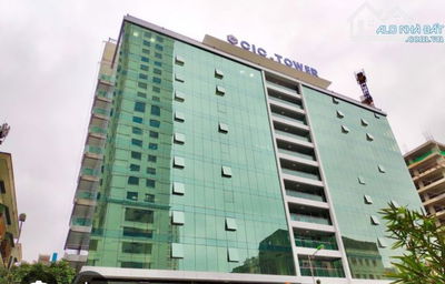 CHO THUÊ VĂN PHÒNG HẠNG B TẠI TRUNG KÍNH, CÓ SẢNH LỄ TÂN ĐẸP, SANG. DIỆN TÍCH 195m2,