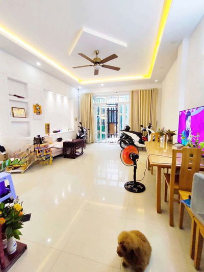 Nhà Đẹp 3 tầng - 5x20m, Hẻm 5m, gần Bệnh viện Lê Văn Thịnh, Q.2