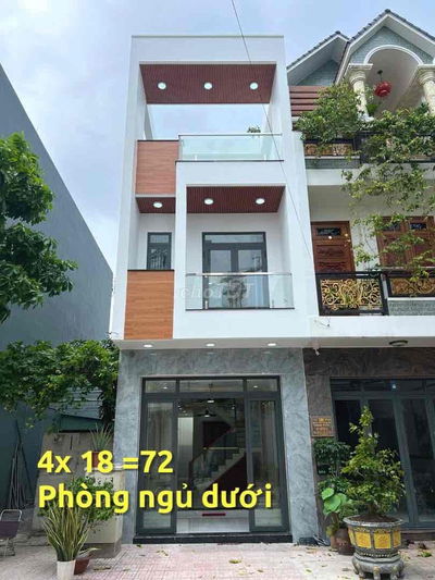 BÁN NHÀ NGAY VINCOM550 DT 72m