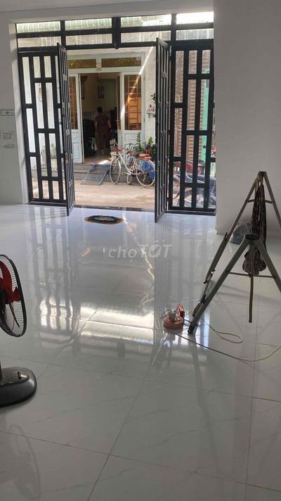 Nhà bán: đường số 7 lò lu Nhà một trệt 1 lầu đúc thật tổng diện tích s