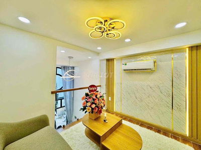 Nợ tiền ngân hàng bán nhà Bình Thạnh, giá 1TY370TR có sổ
