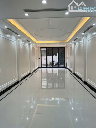 CẦN BÁN GẤP NHÀ CẦU GIẤY NGÕ NÔNG GẦN PHỐ KD DT58M2 DÂN XÂY 7 TẦNG THANG MÁY