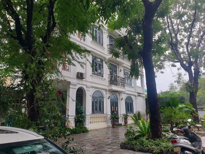 cho thuê biệt thự cao cấp Jamona home resort  tại quận thủ đức tphcm