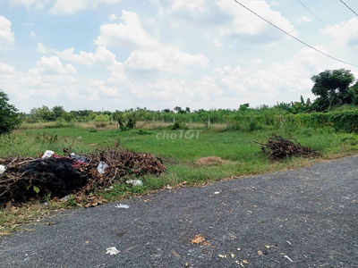 Bán đất Ngay chợ Nguyễn Văn Khạ, 400m2, SHR, giá chỉ 790 Triệu