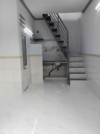 Nhà cho thuê 1 lửng 1 lầu