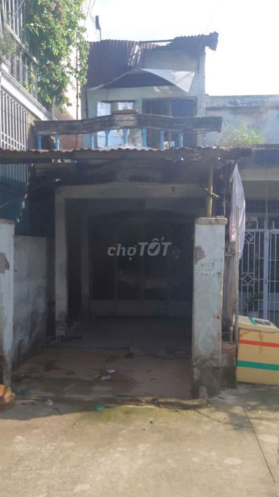 Nhà nát diện tích 52,2m2 đường ĐHT18, Quận 12