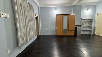 Phòng Trọ 21M Nguyễn Văn Trỗi Rỗng rại thoáng an toàn