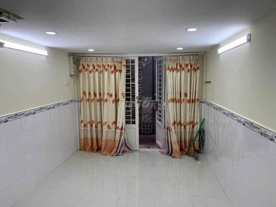Nhà 7.5tr 2 PN nhà moi Hoàng Hoa Tham Bình Thạnh