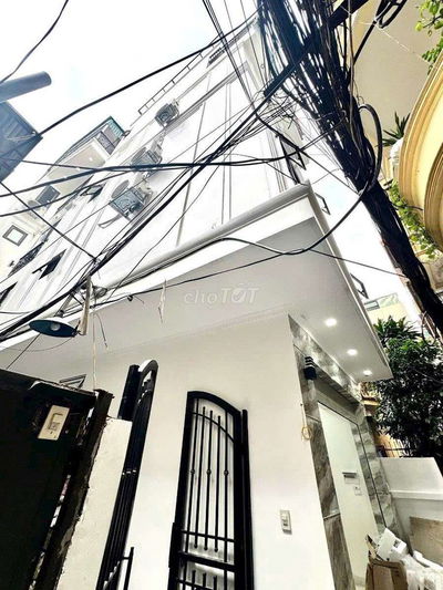 Nhà Đẹp Hoàng Hoa Thám-6 Tầng Thang Máy-full Nội Thất -Lô Góc-Ô tô 80m